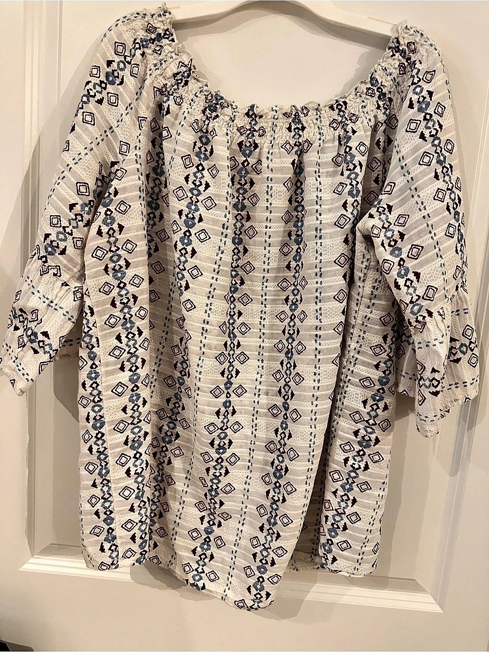 Style & Co Geometric Blouse in White & Blue Size Large
